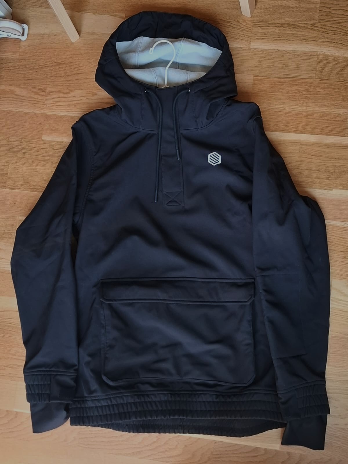 Siroko snowboard/ski jacket - black, bones print on the back