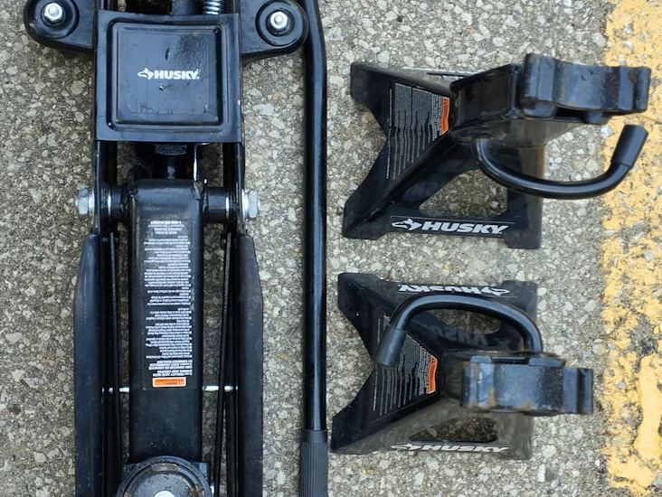 3 ton husky hydraulic trolley jack and jack stand set