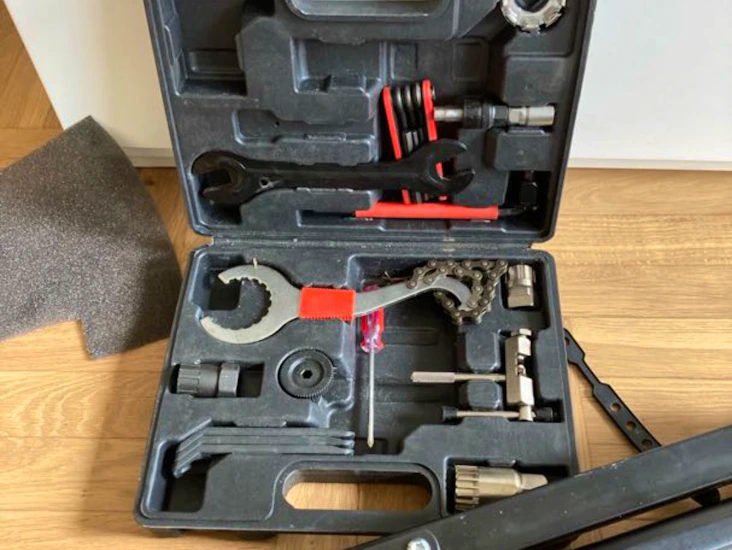 Mekställ och verktyg för cykelmek