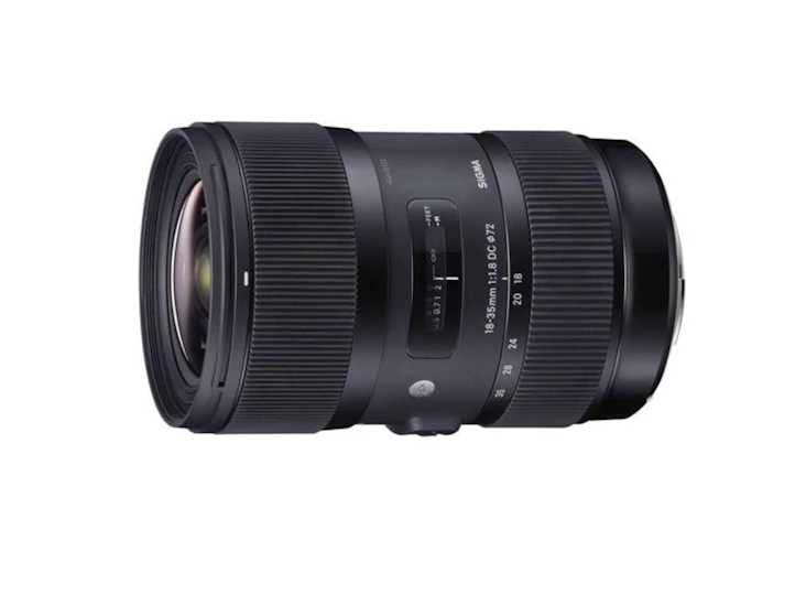 Sigma 18-35mm f/1.8 canon ef mount