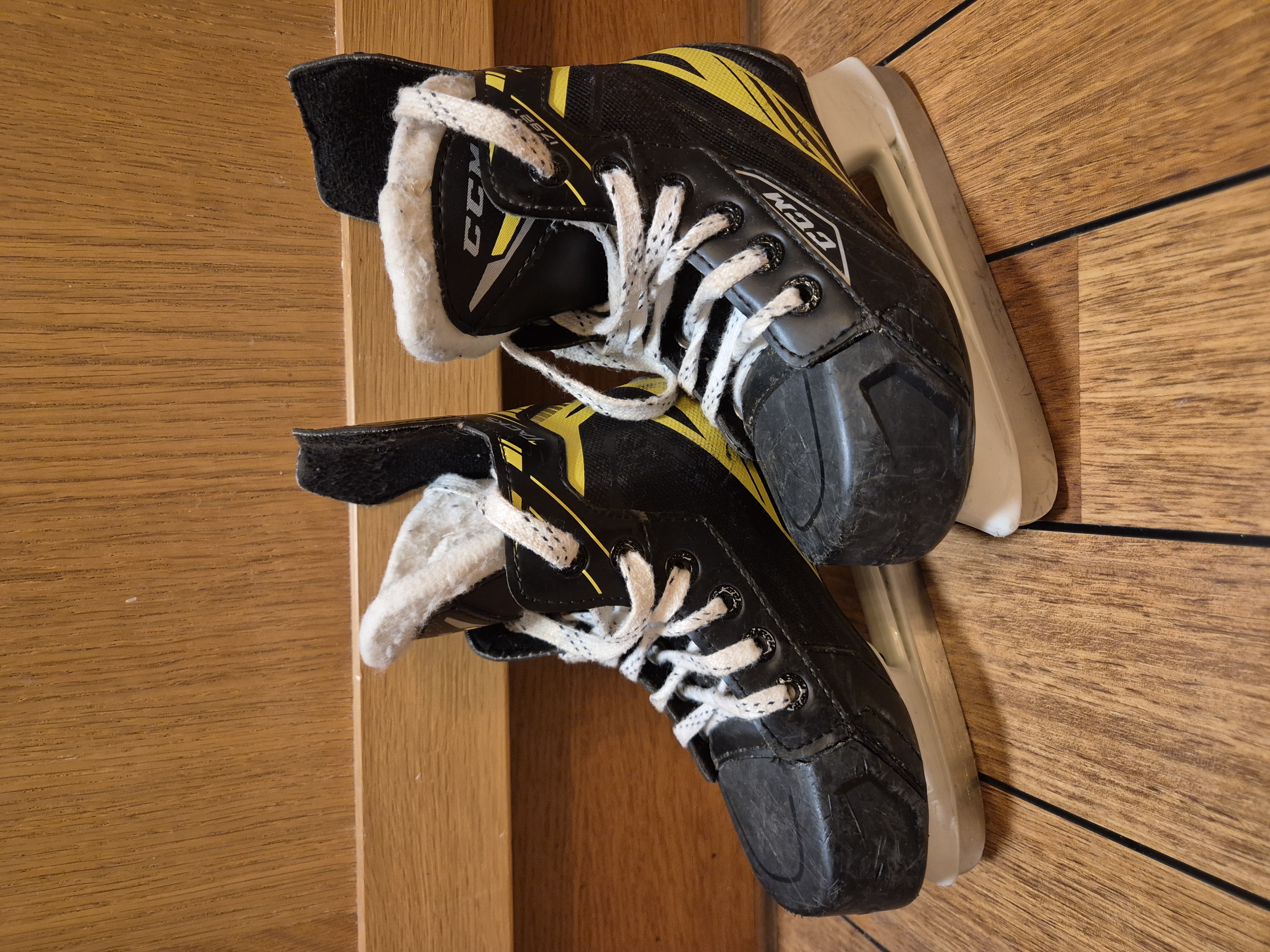 Ishockeyskøyter str. 29