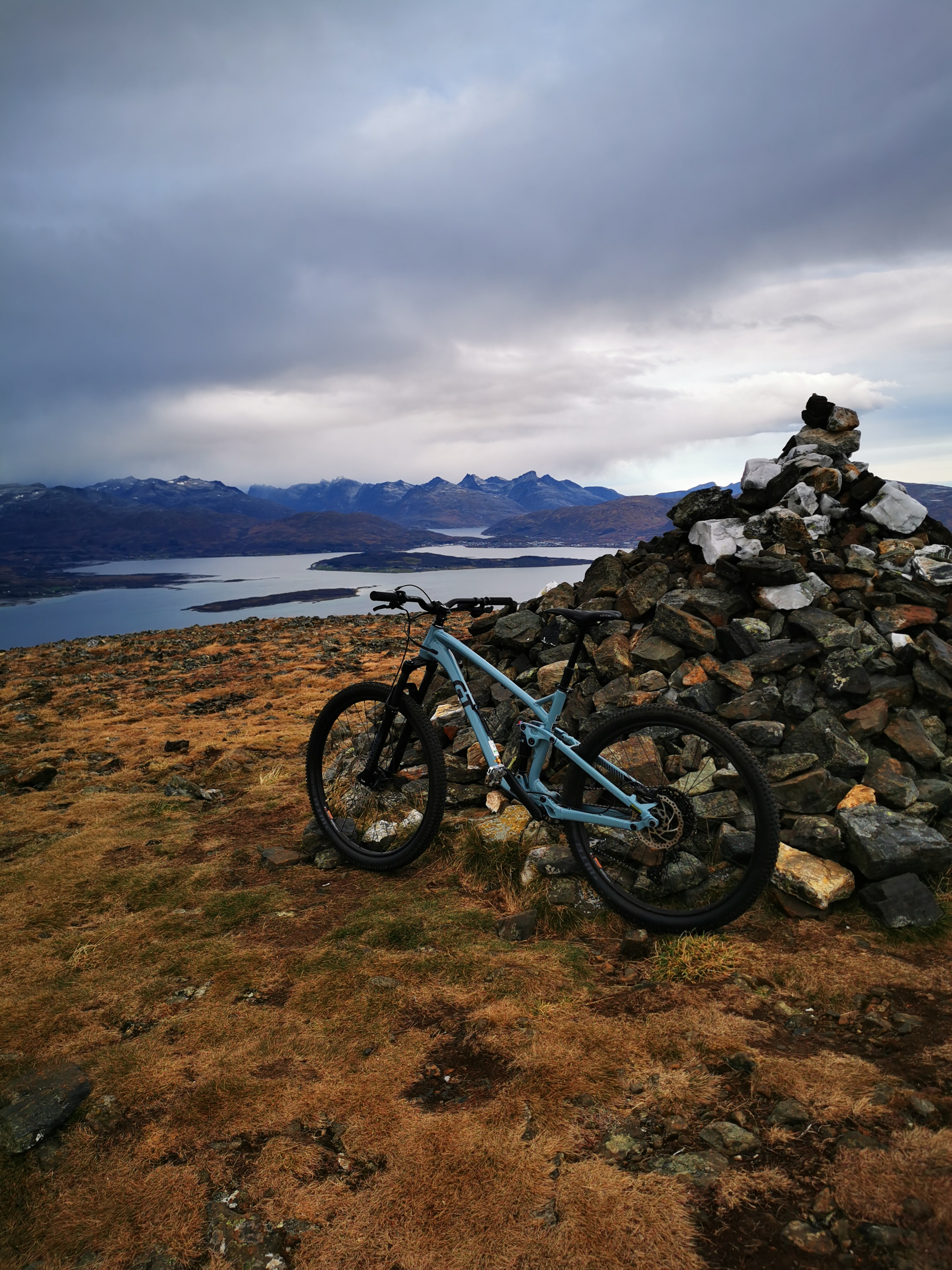 Terrengsykkel / trail bike and gear