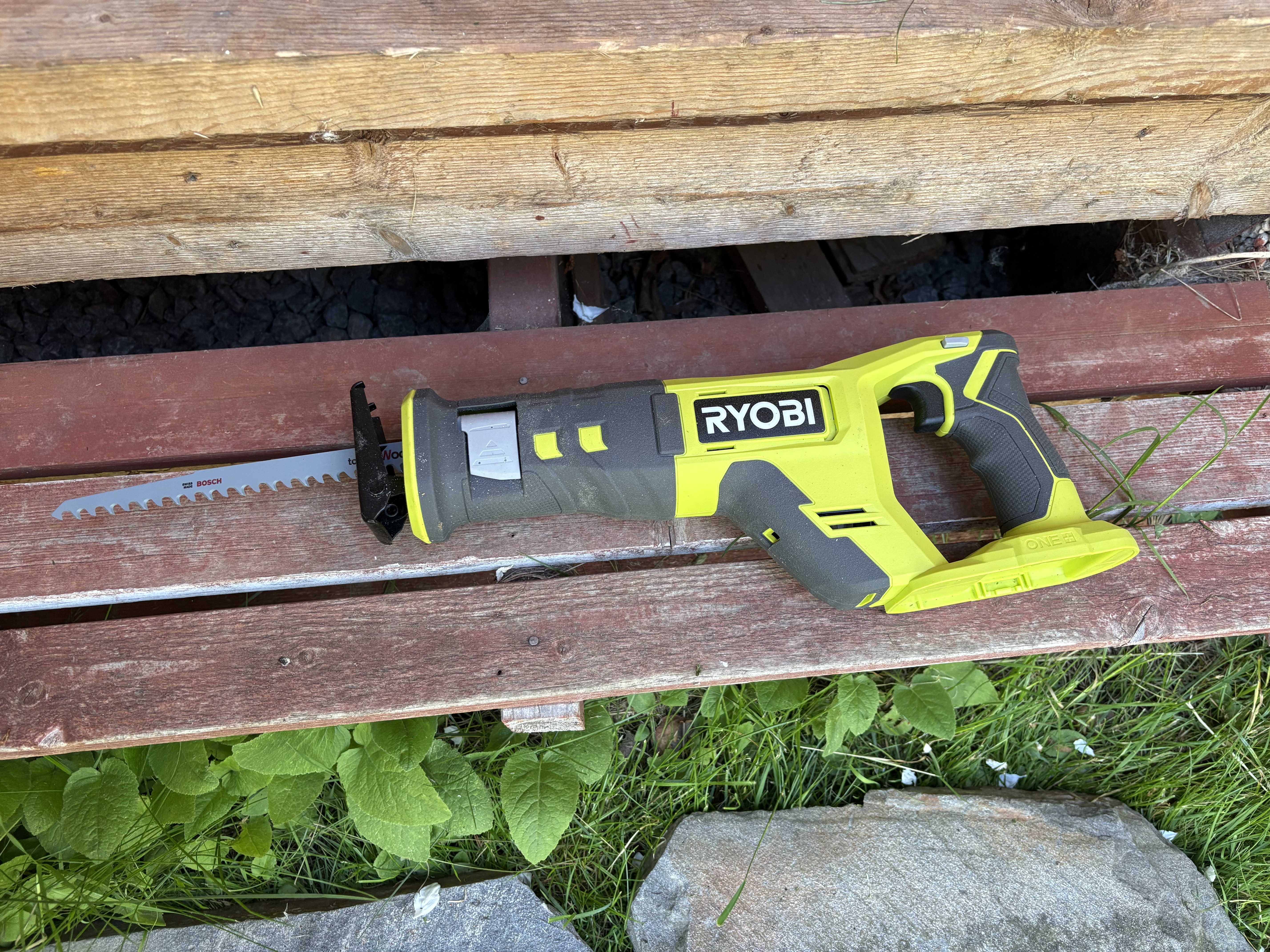 Ryobi batteridriven tigersåg