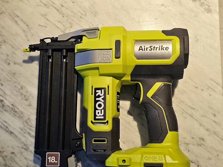 Dykkert / listespiker pistol