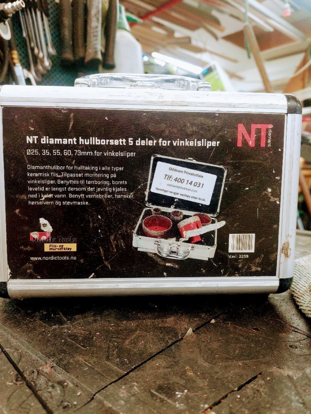 Hullsager til flis, betong/vinkelkutter