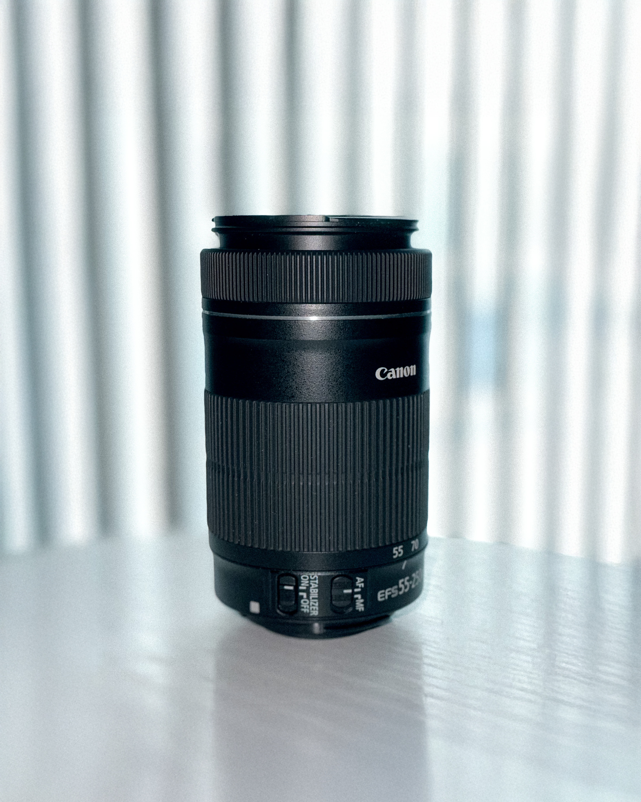 Canon 55-250mm ef-s f/4-5.6 stm zoom lens