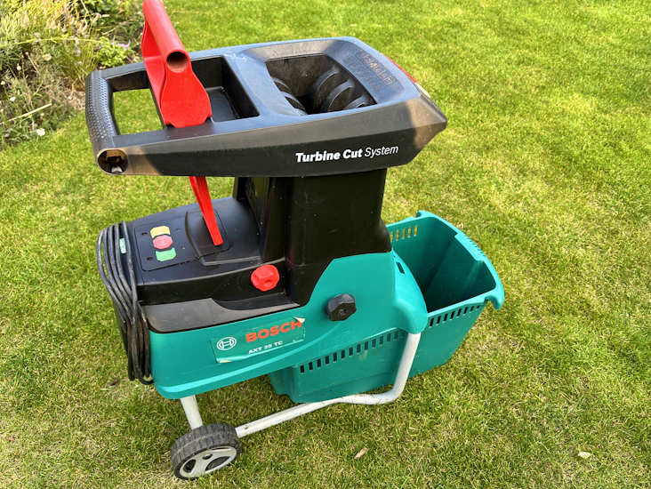 Bosch quiet electric garden shredder