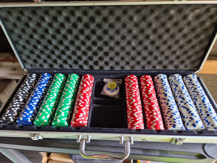 Pokerset utan kortlek