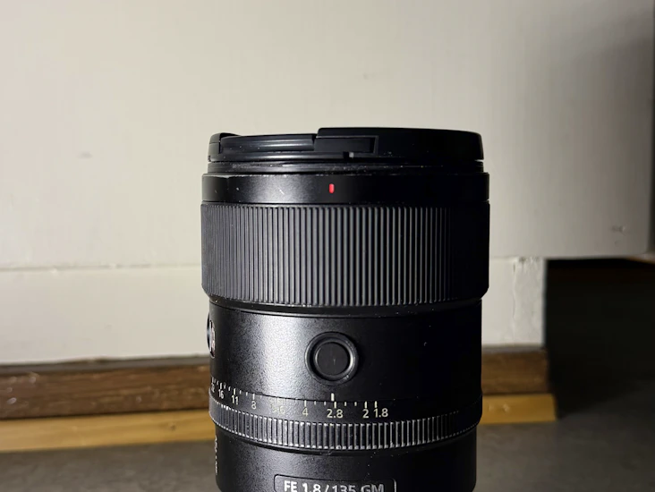 Sony fe 135mm f/1.8 gm lens
