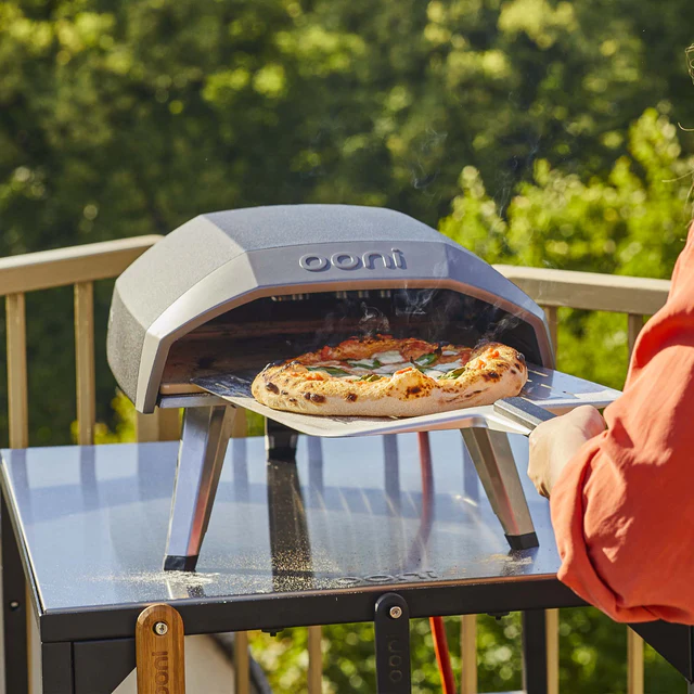 Ooni koda 12 pizzaovn og spade
