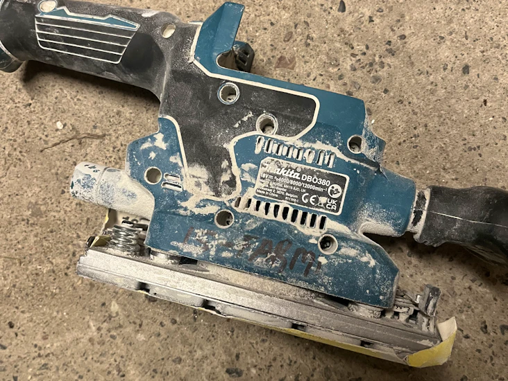 Makita akku hiomakone