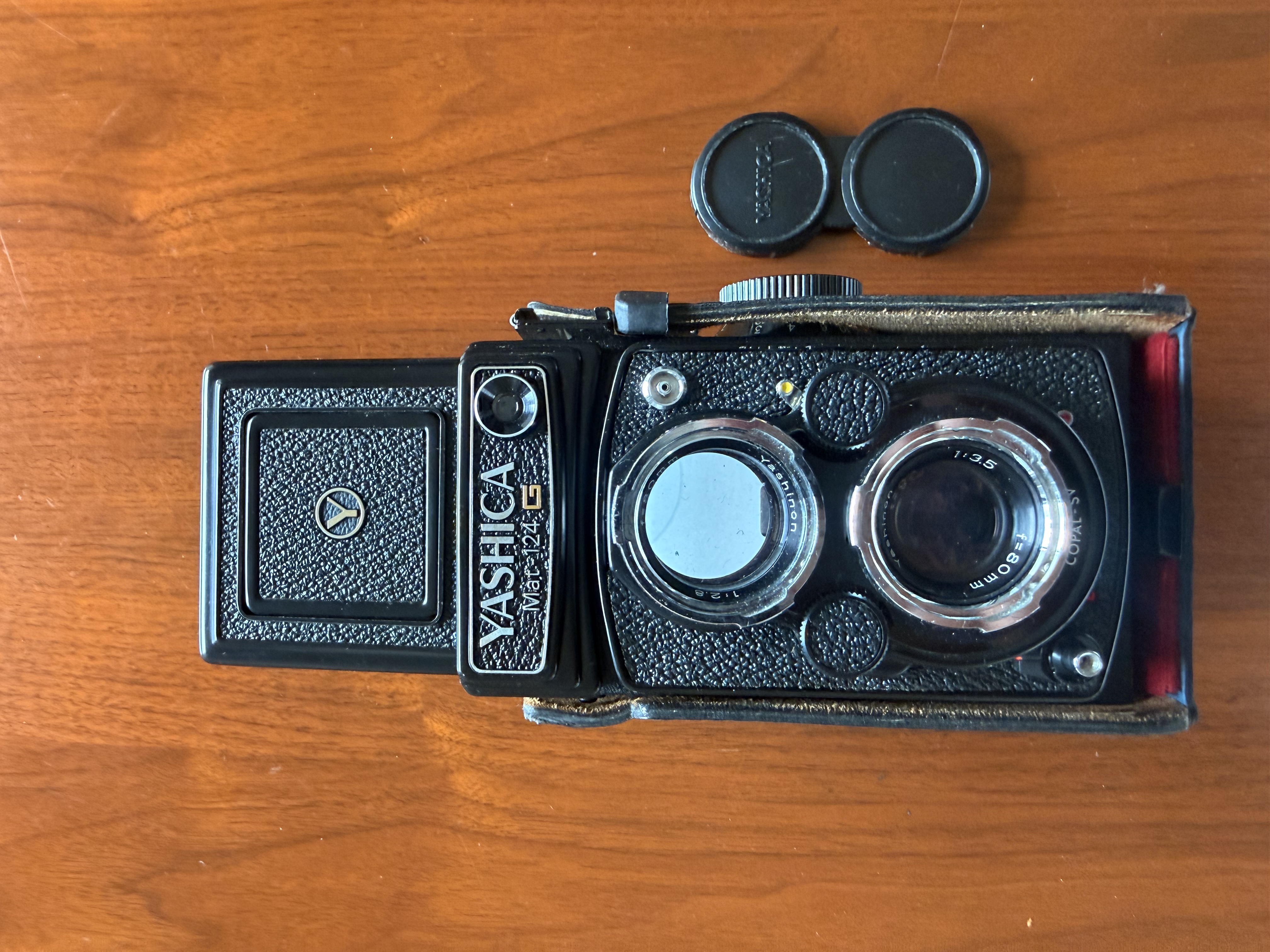 Yashica mat-124g medium format film camera | experience the magic of 6×6 film