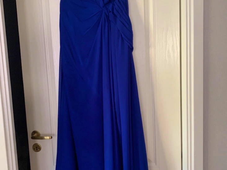 Blå festklänning