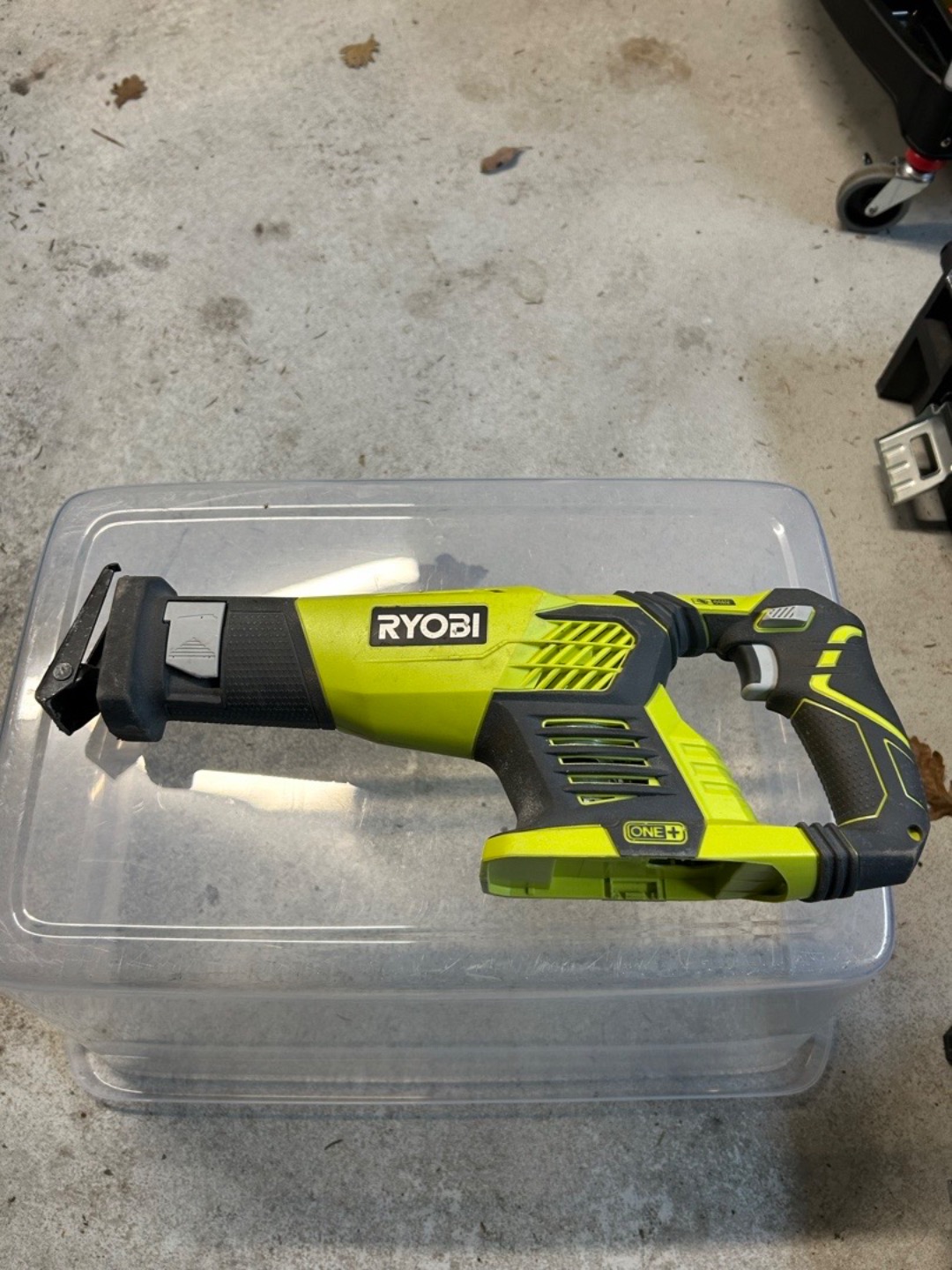 Ryobi bajonettsag