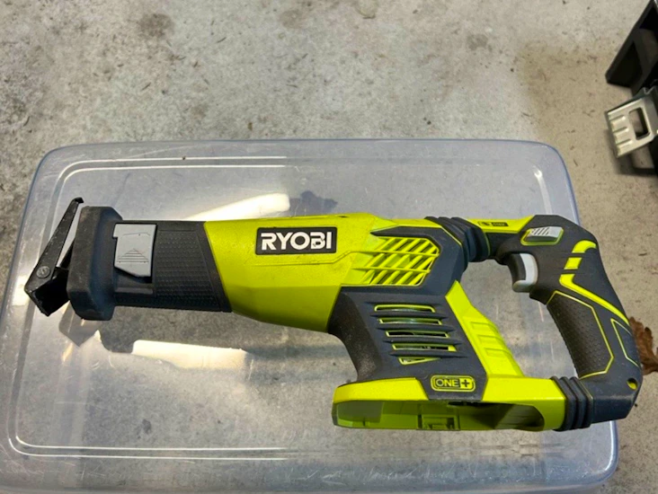 Ryobi bajonettsag
