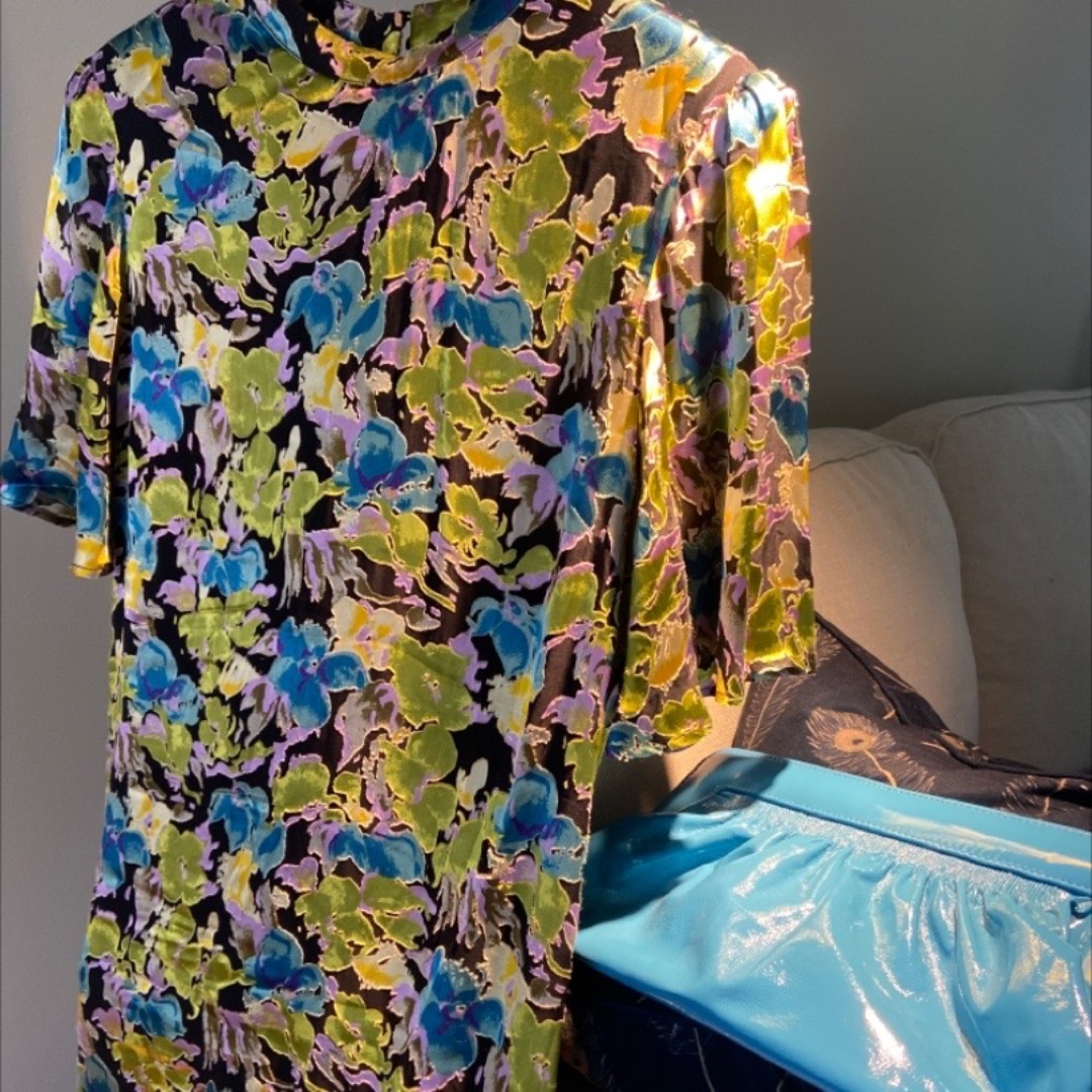 Gestuz kjole og veske