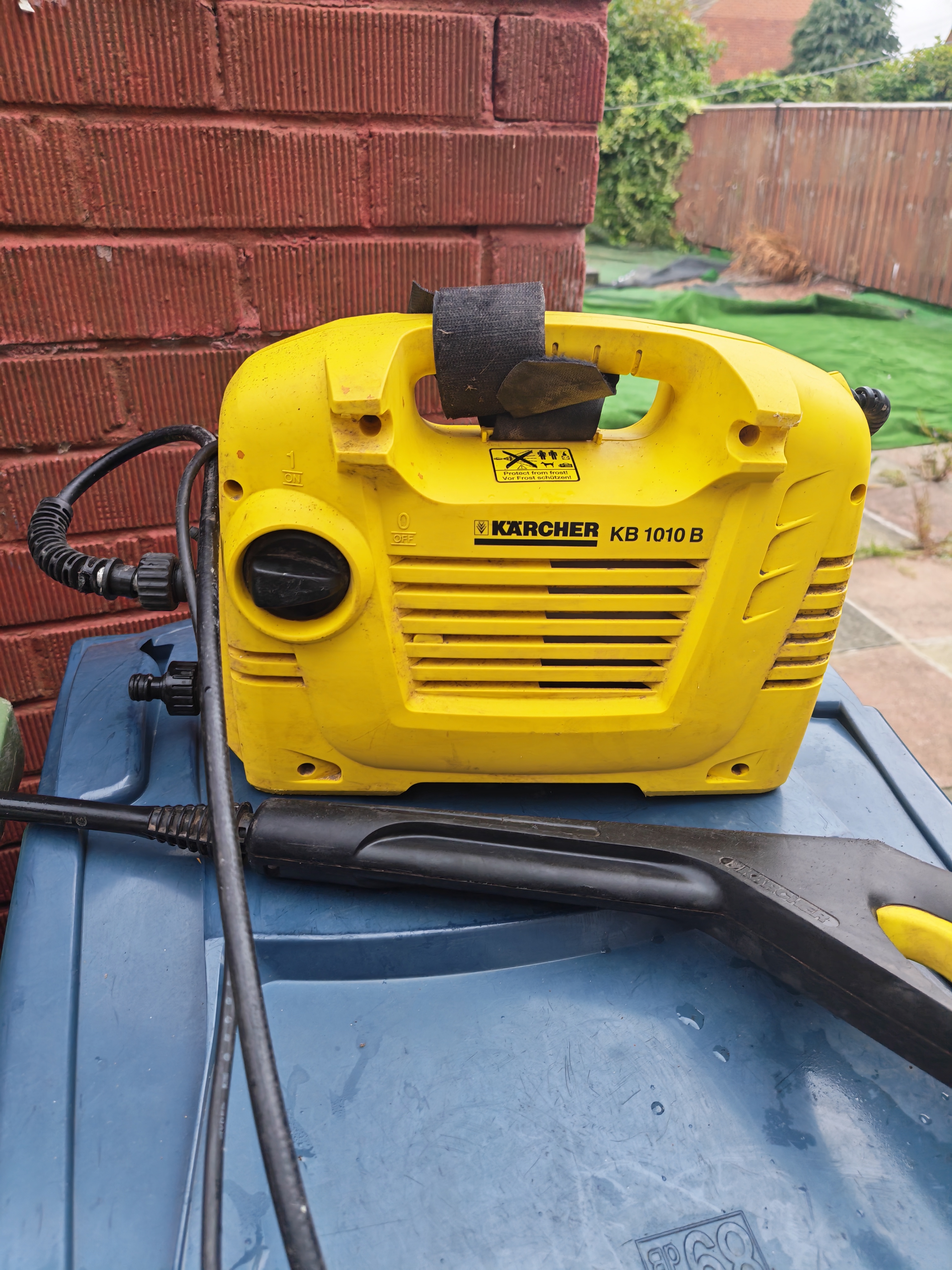 Karcher compact pressure washer
