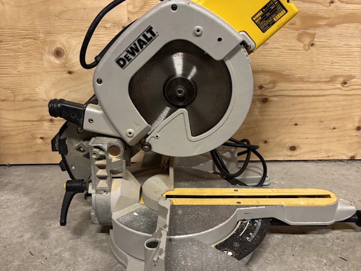 Dewalt kapp & gjærsag