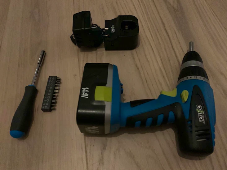 Oppladbar drill, cotech