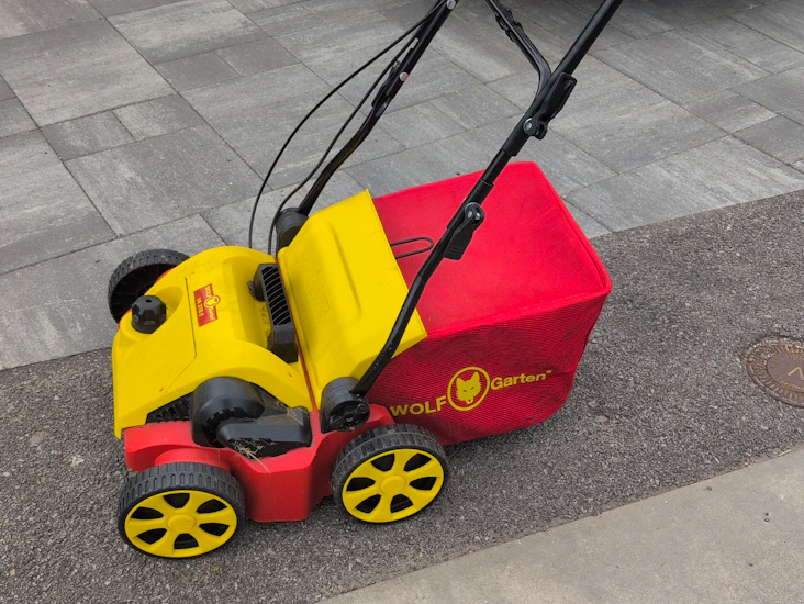 Eldriven vertikalskärare