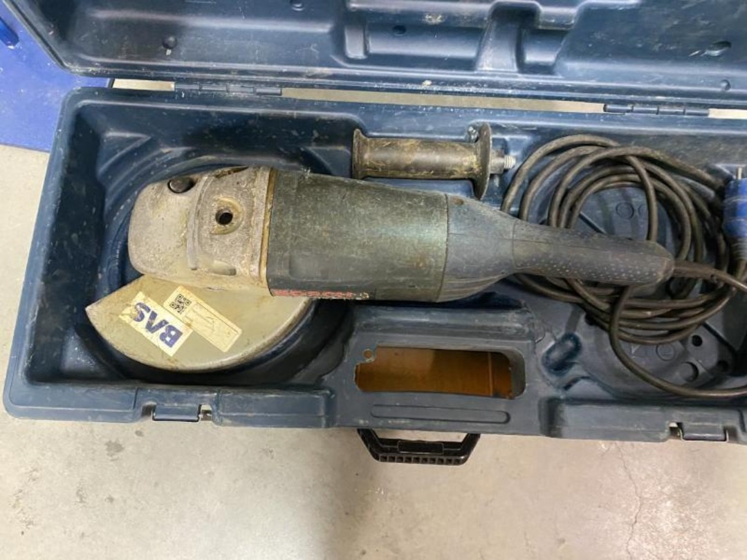 9" borch/makita vinkelsliper m. betongskive220 v