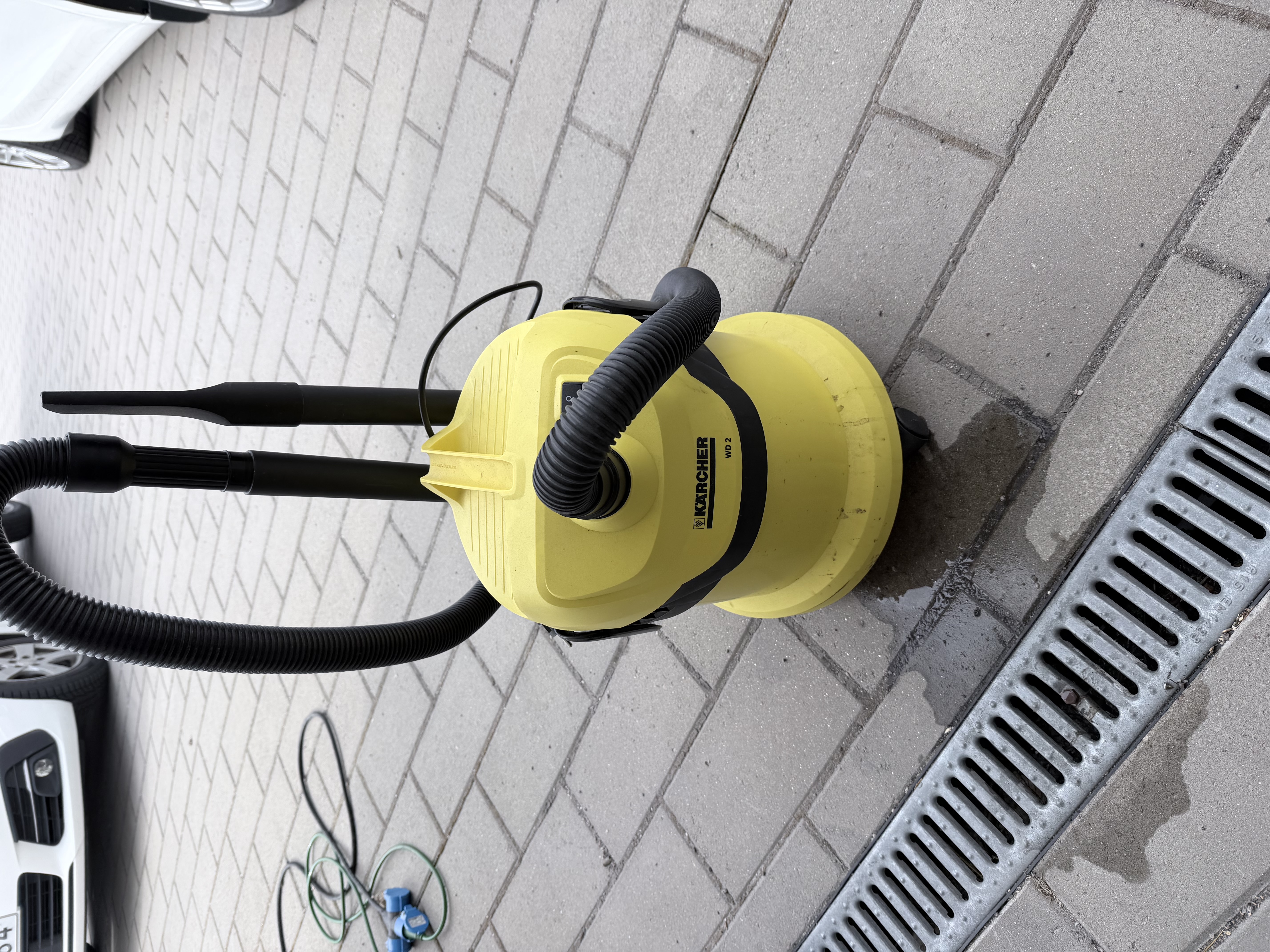 Grovdammsugare 12 l 1000 w