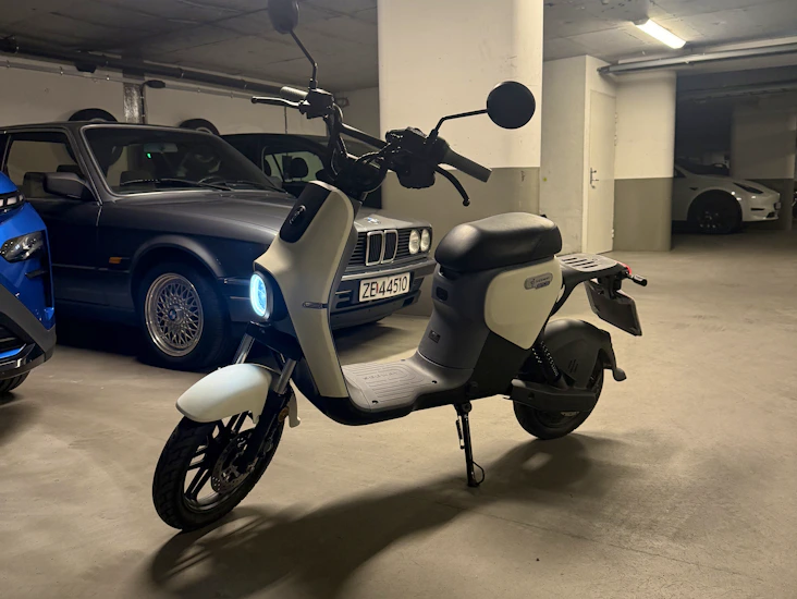 Segway b110s moped