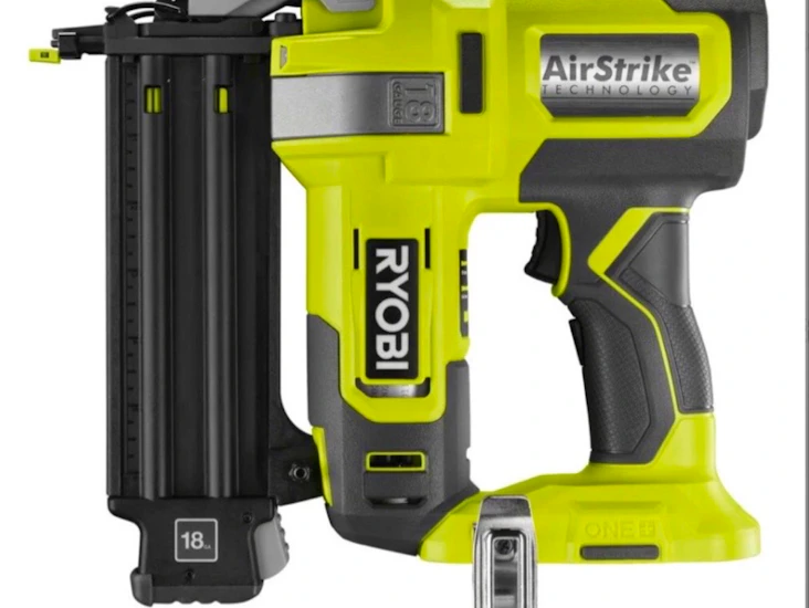 Batteridriven spikpistol/dyckertpistol ryobi