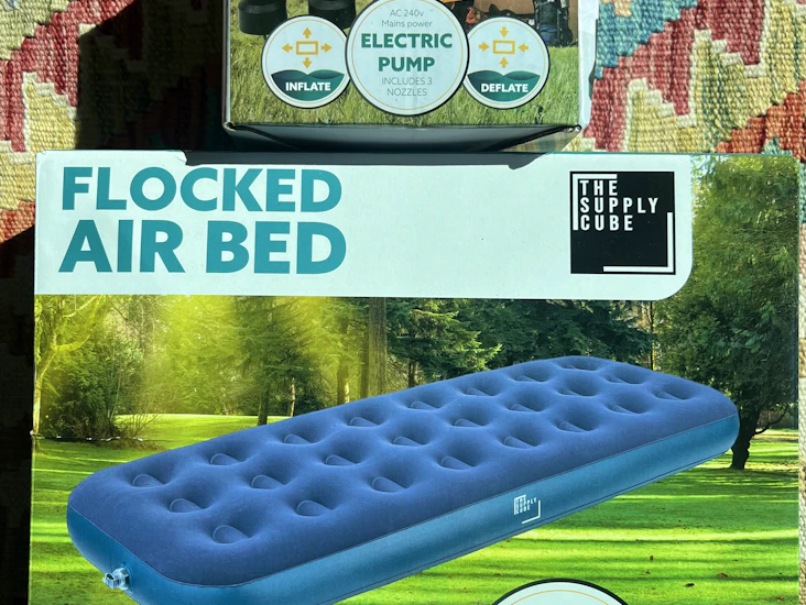 Single blow up mattress w/ electric pump
