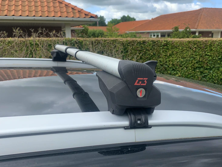 Thule atlantis 780 tagboks inklusiv tagbøjler til ræling udlejes