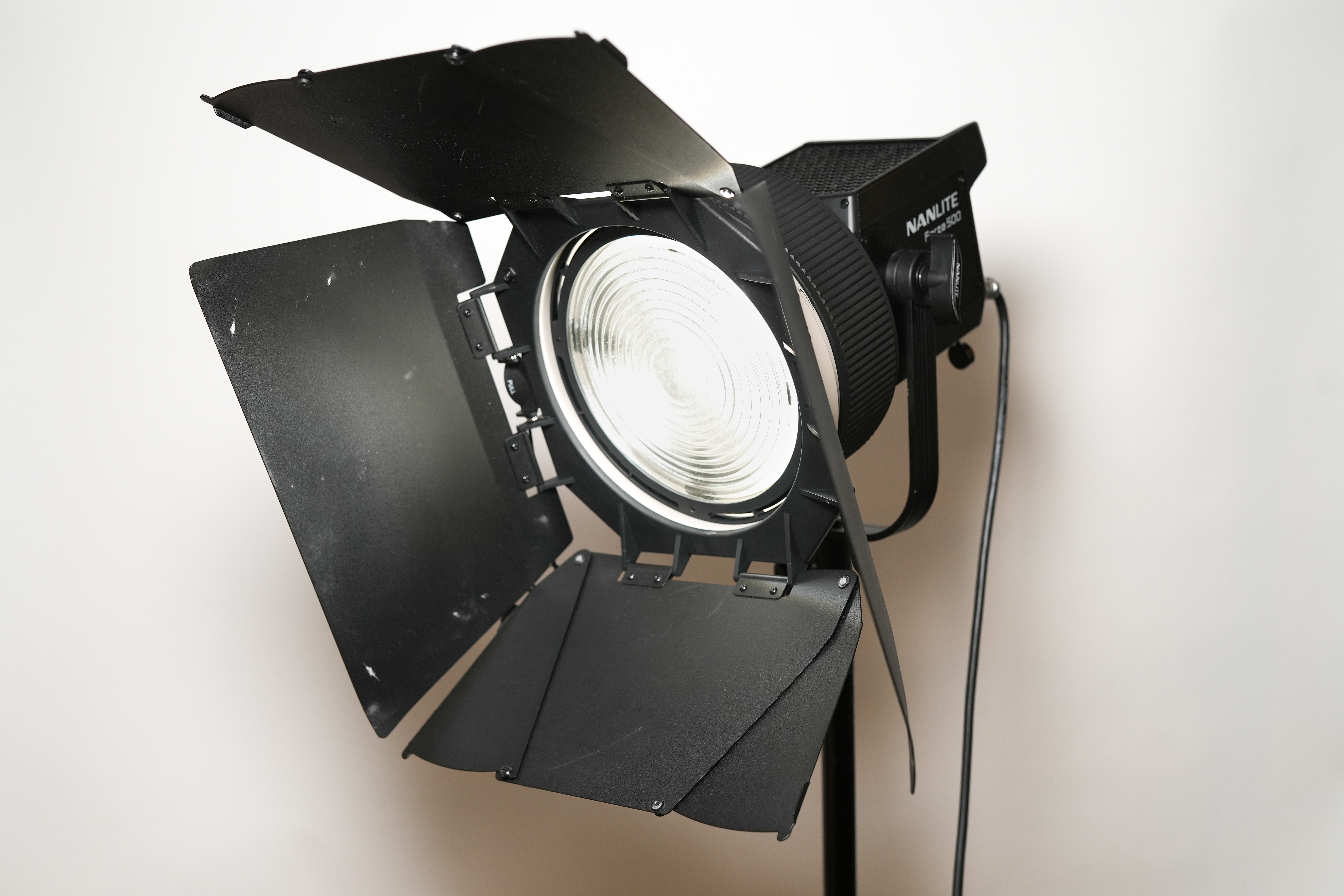 Nanlite fl20g fresnel lens