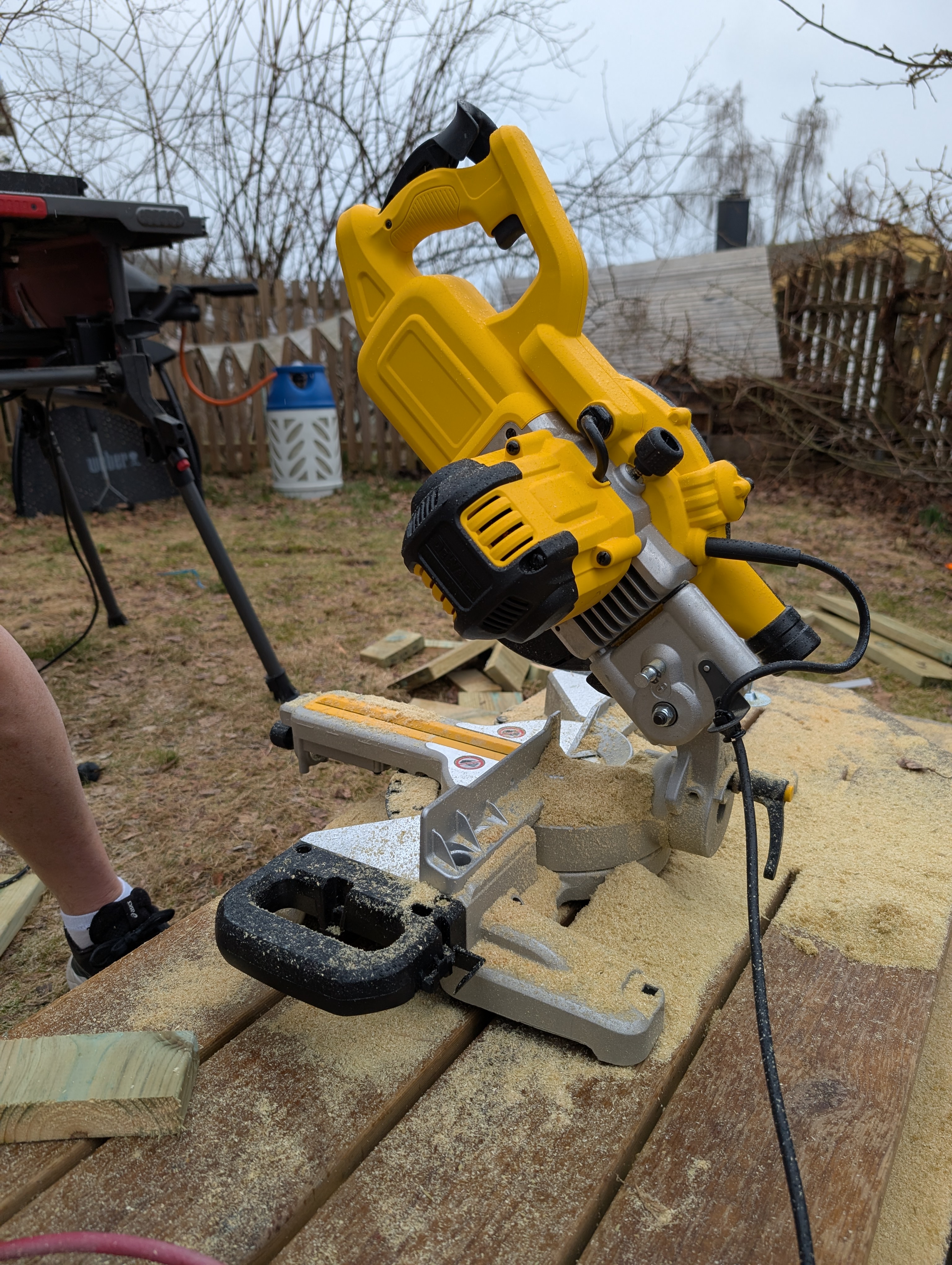 Dewalt kapp- og gjærsag 