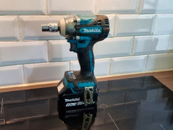 Mutterdragare makita 18v