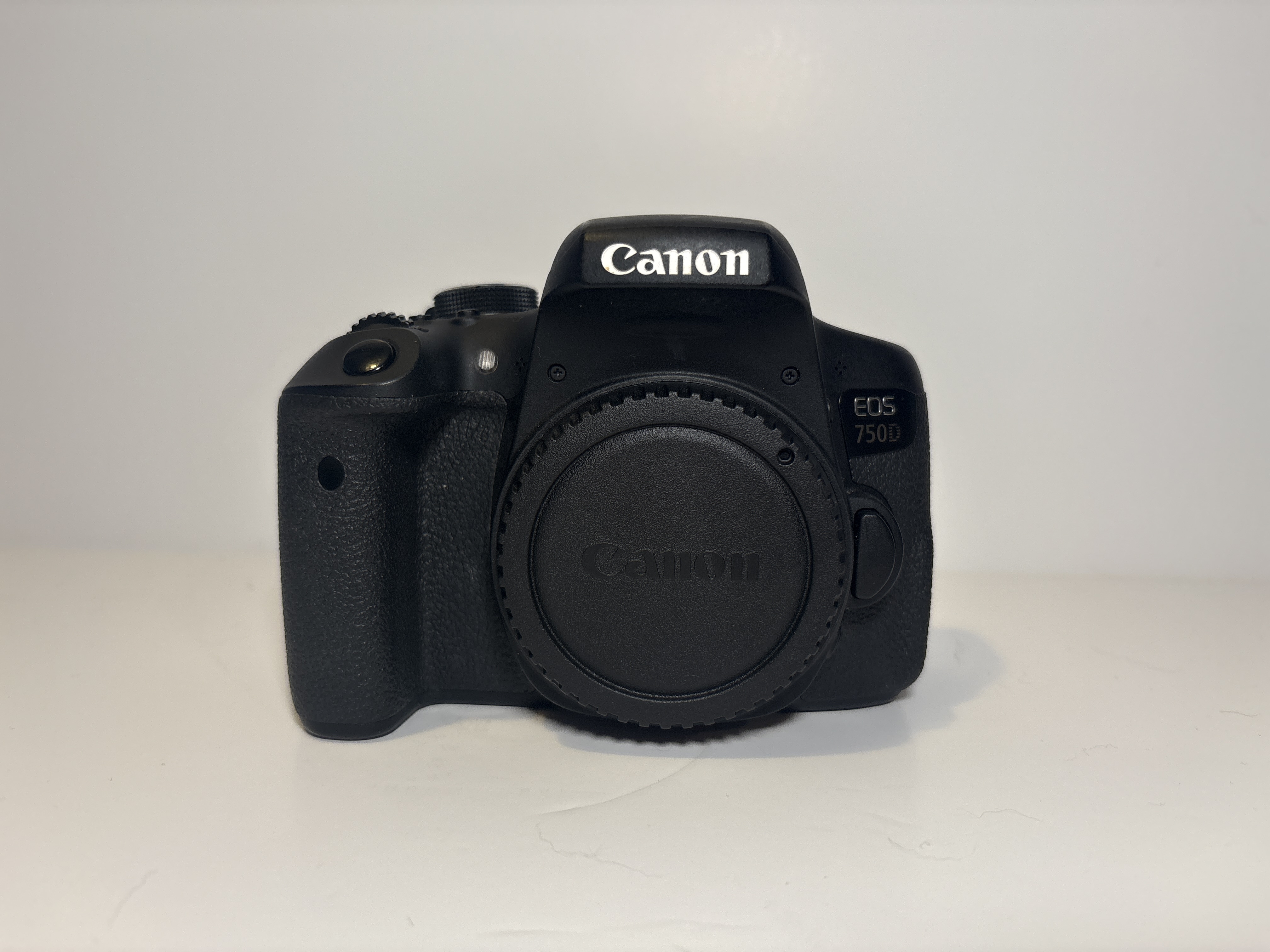 Canon eos 750d dslr camera body