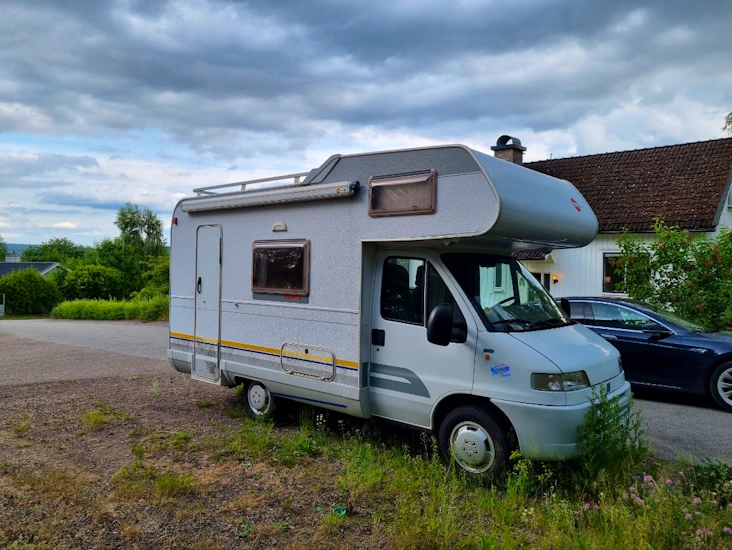 Husbil 6-sits b-kort burstner