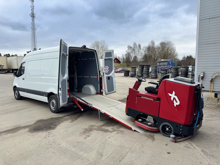 Åkbar städmaskin/skurmaskin