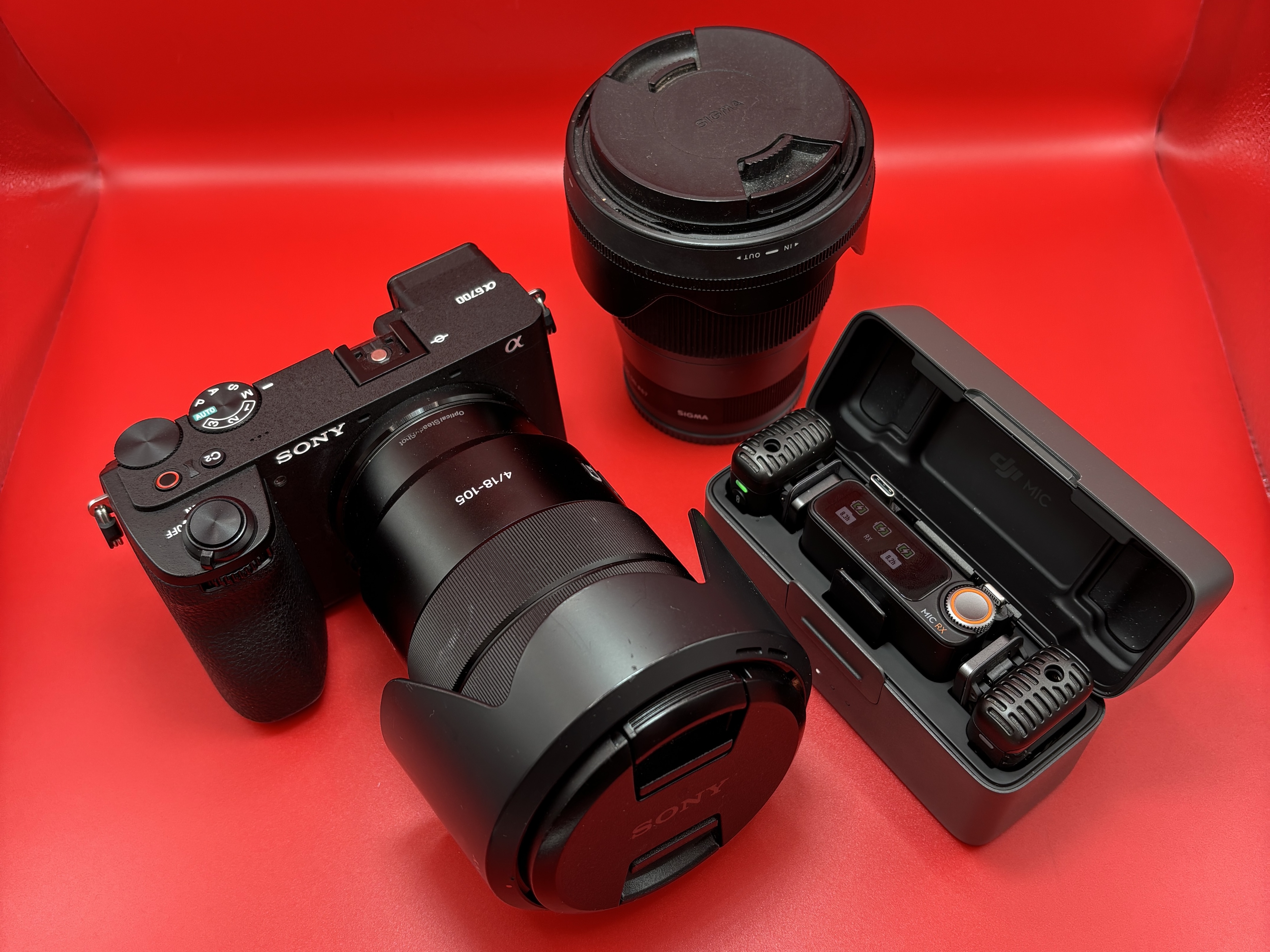 Sony a6700 + 2 lenses and mic set 