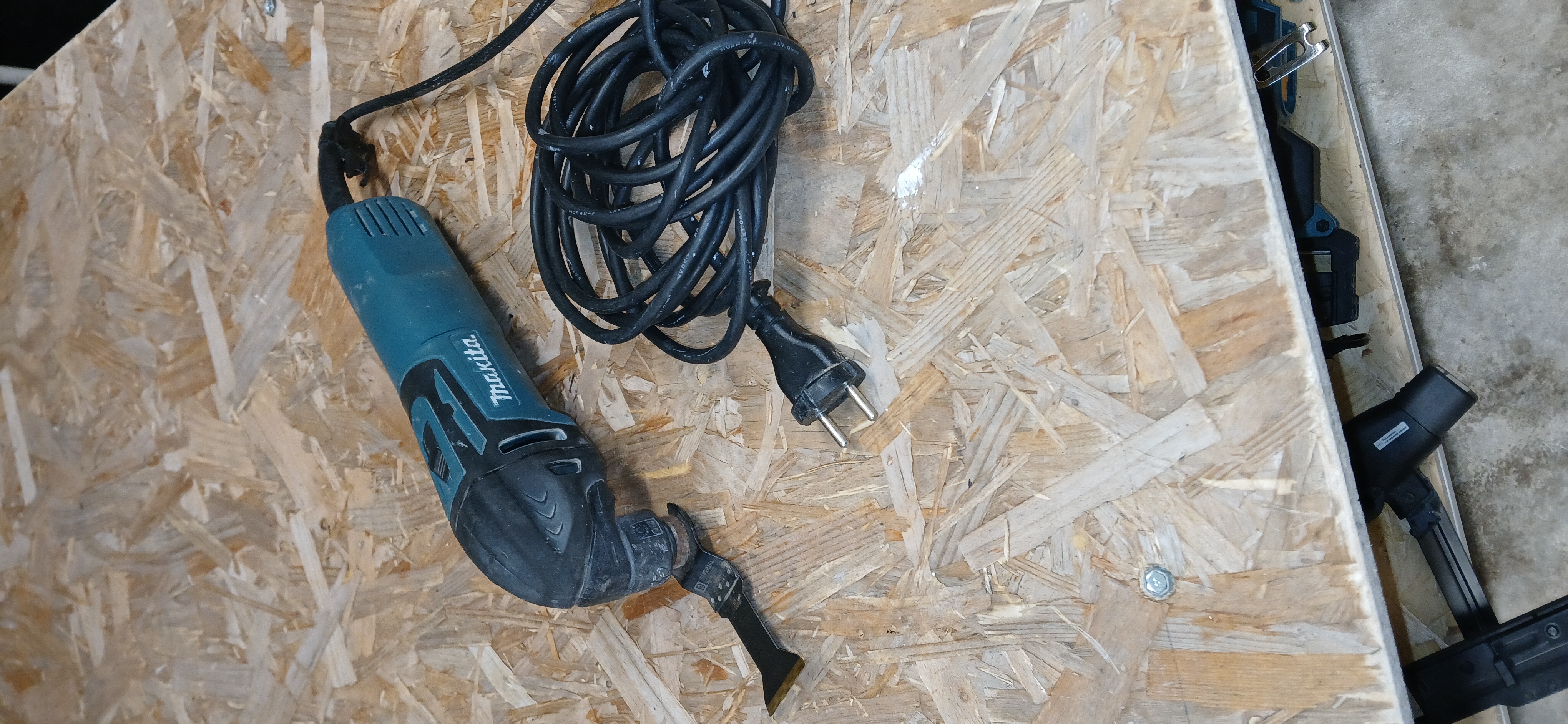Makita multikutter 
