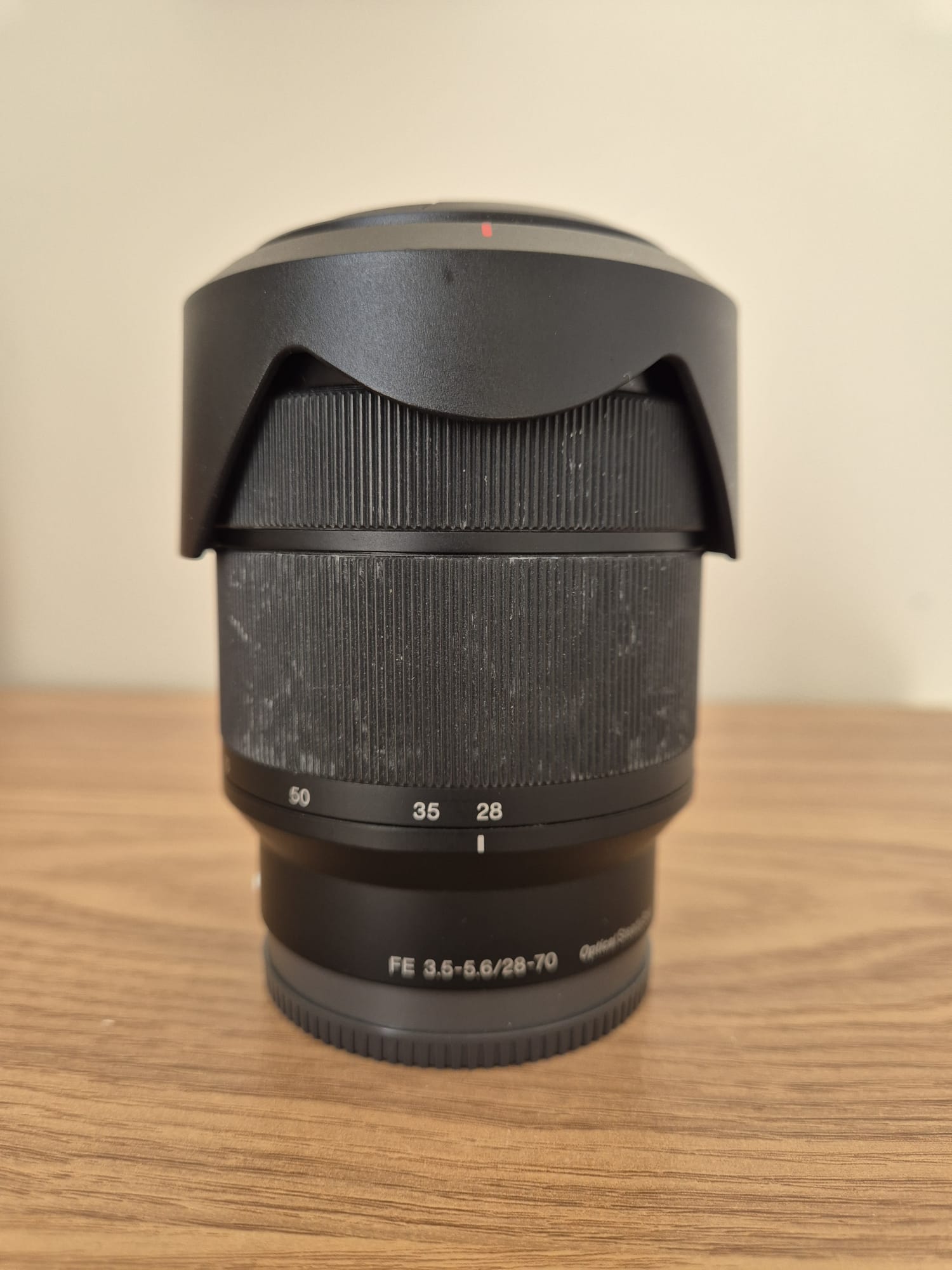 Fe 28–70mm f3.5–5.6 oss