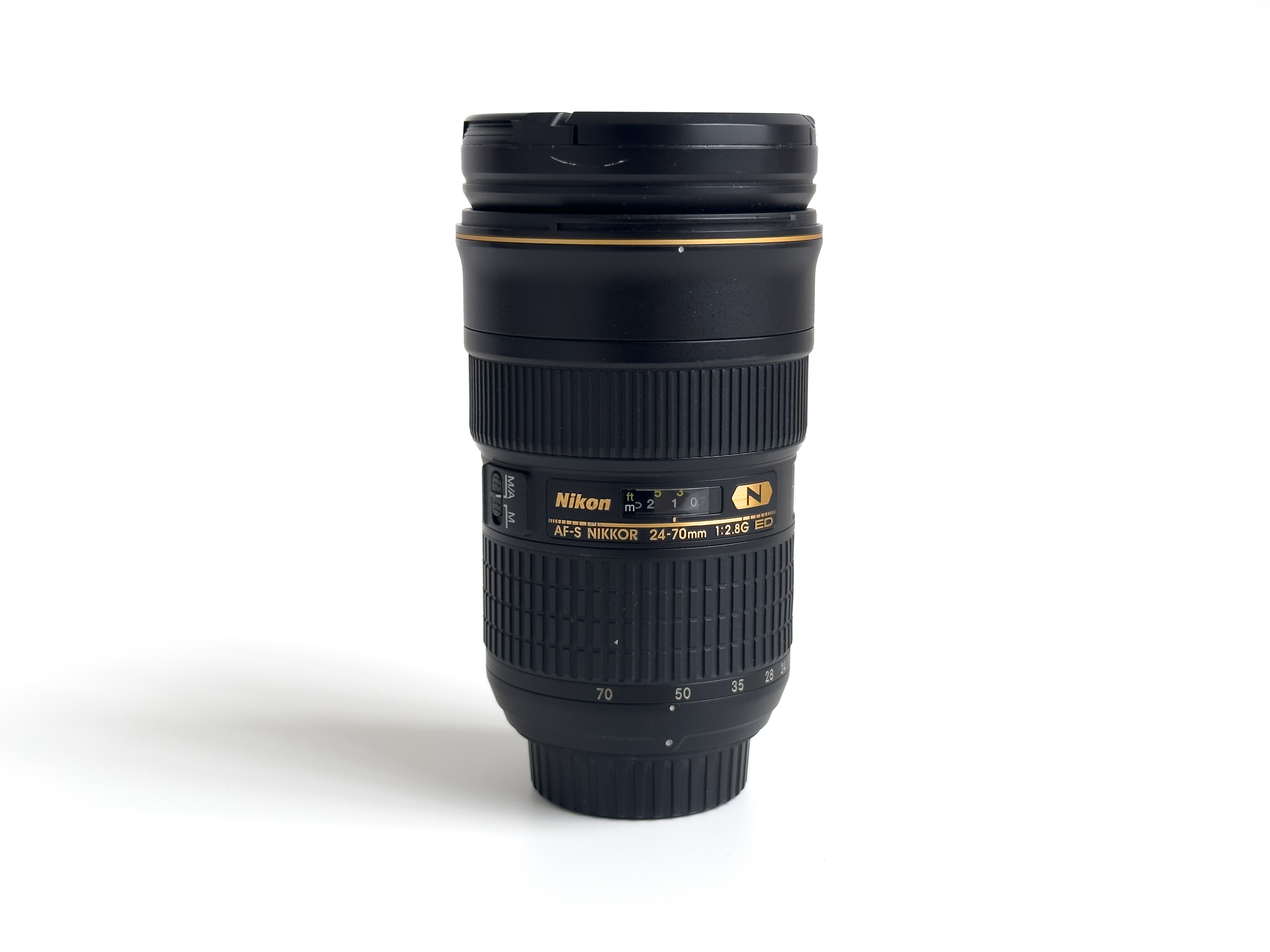 Nikon af-s 24-70mm f/2.8g ed (nikon f6)