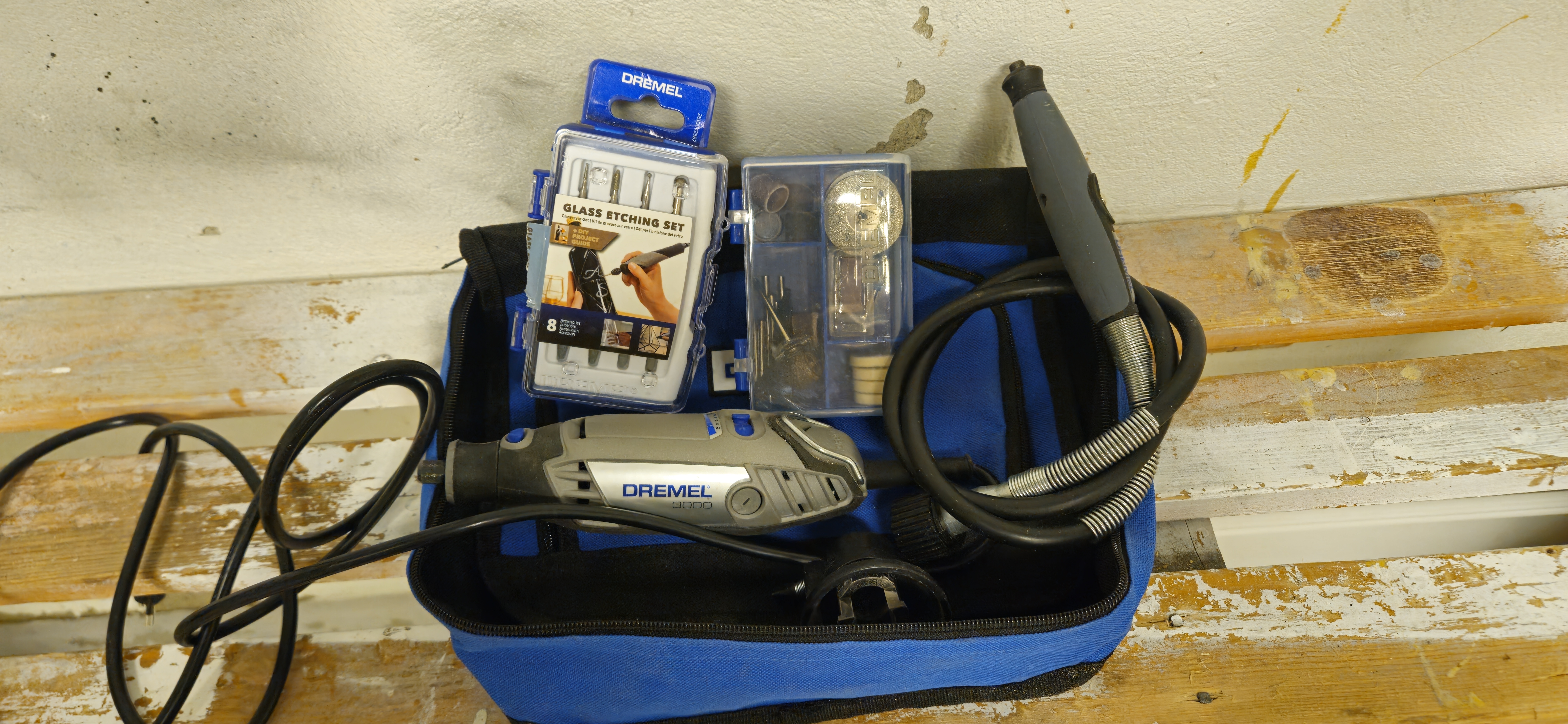 Dremel 3000 med ekstra utstyr