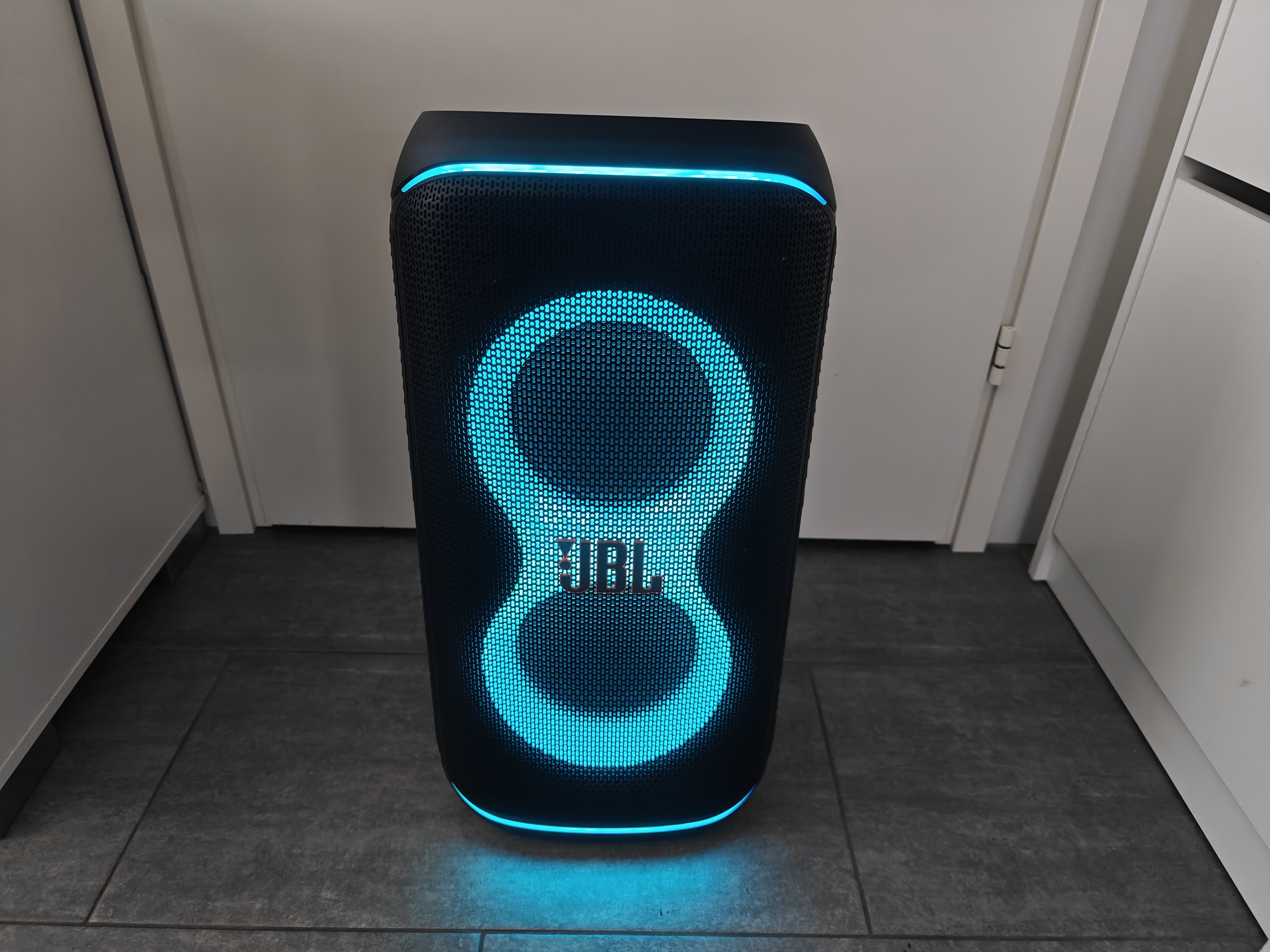 Jbl partybox club 120