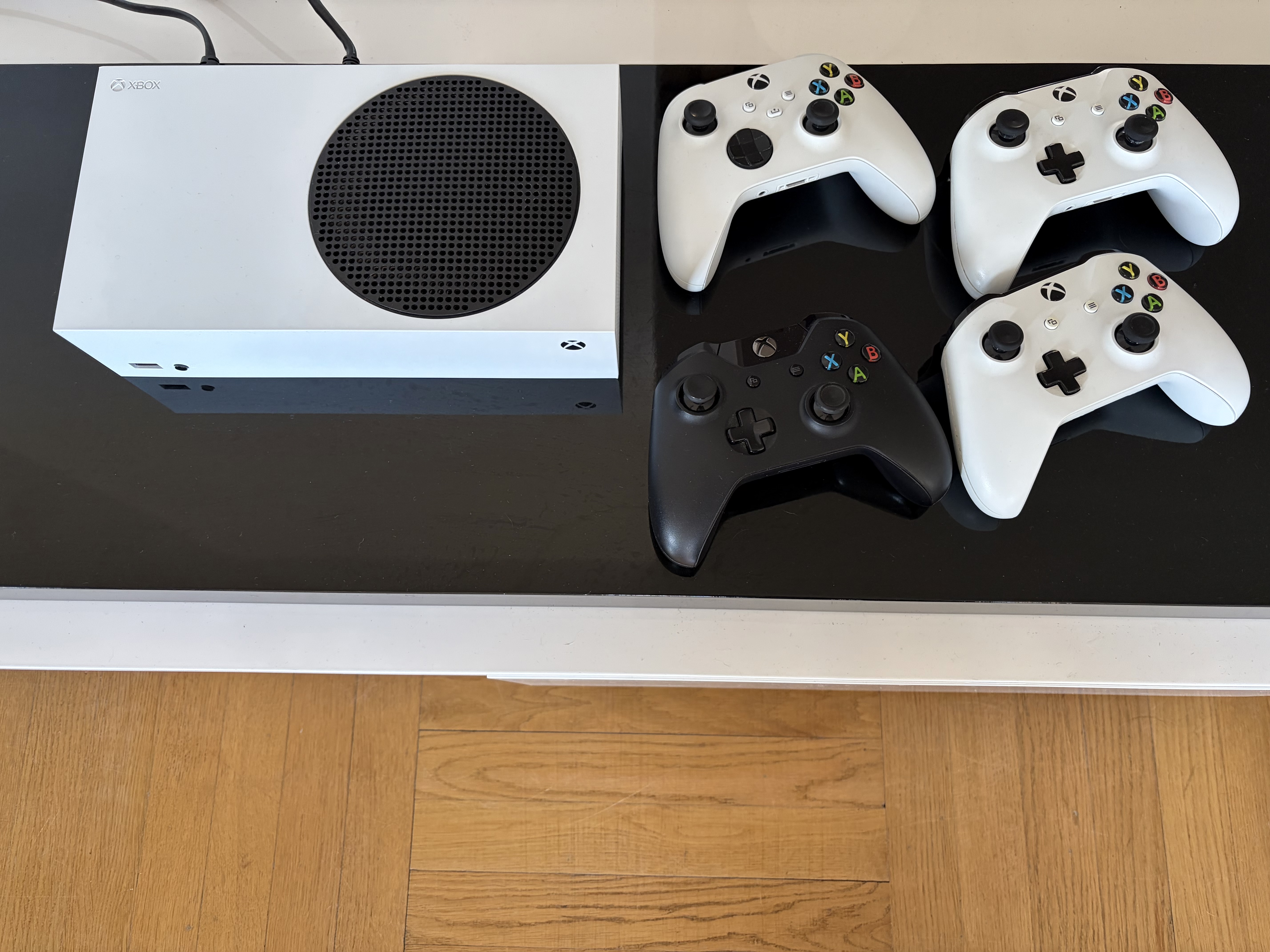 Xbox series s + 4 handkontroller