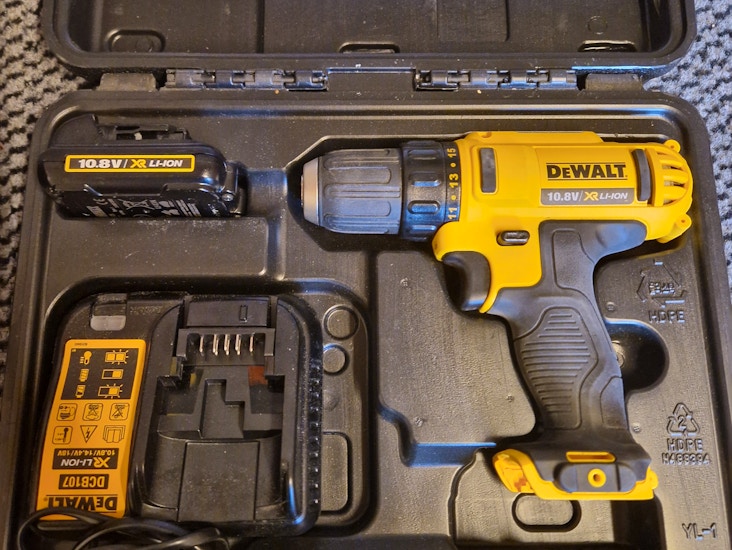 Boremaskine med bitkasse