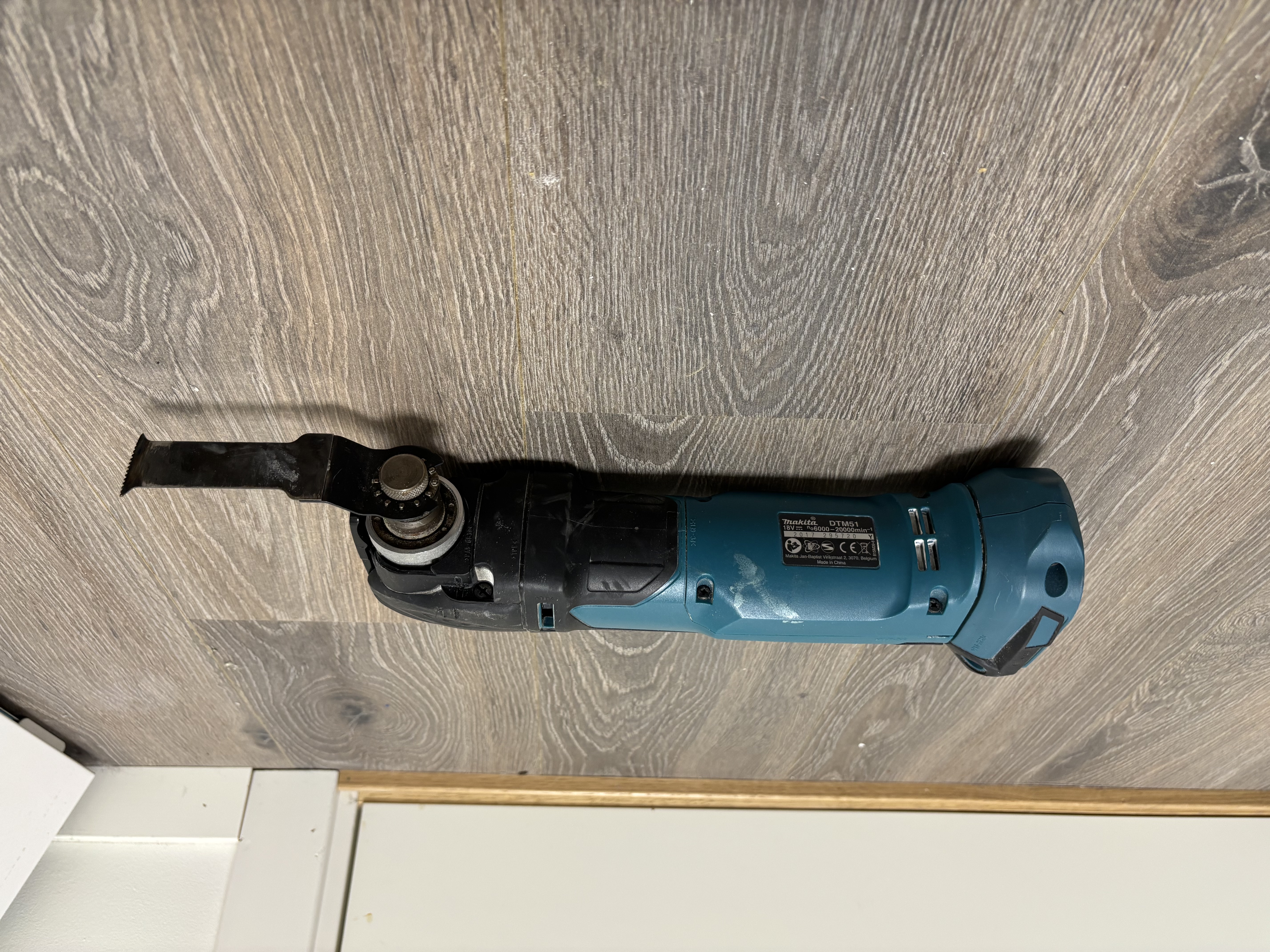Makita dtm51 multikutter (multiverktøy) 18v | batteri leies separat