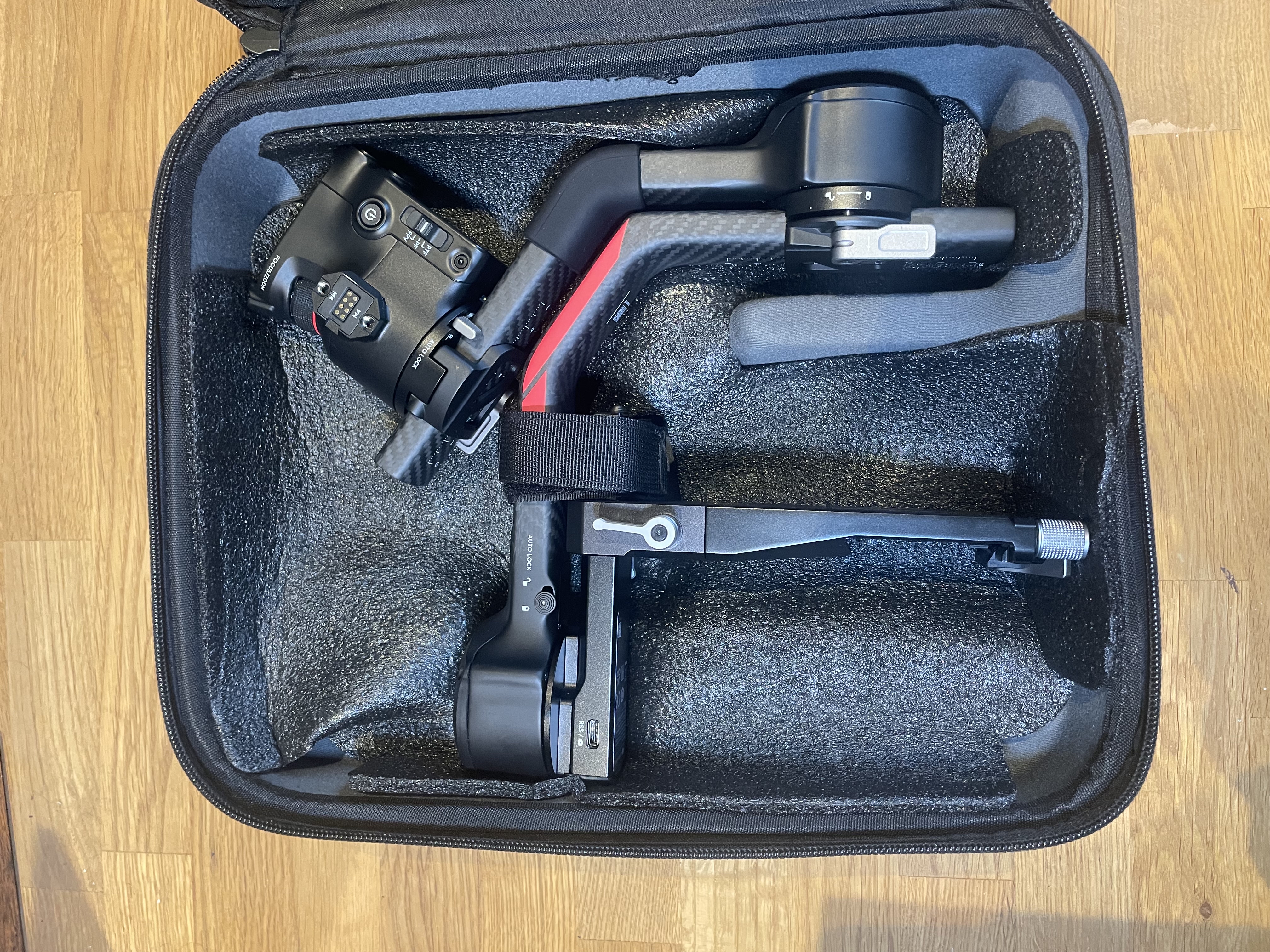 Dji rs4 pro combo ronin gimbal + additional handles 