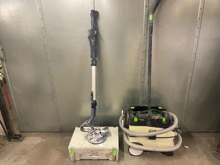 Festool tak/vägg slip giraff med dammsugare