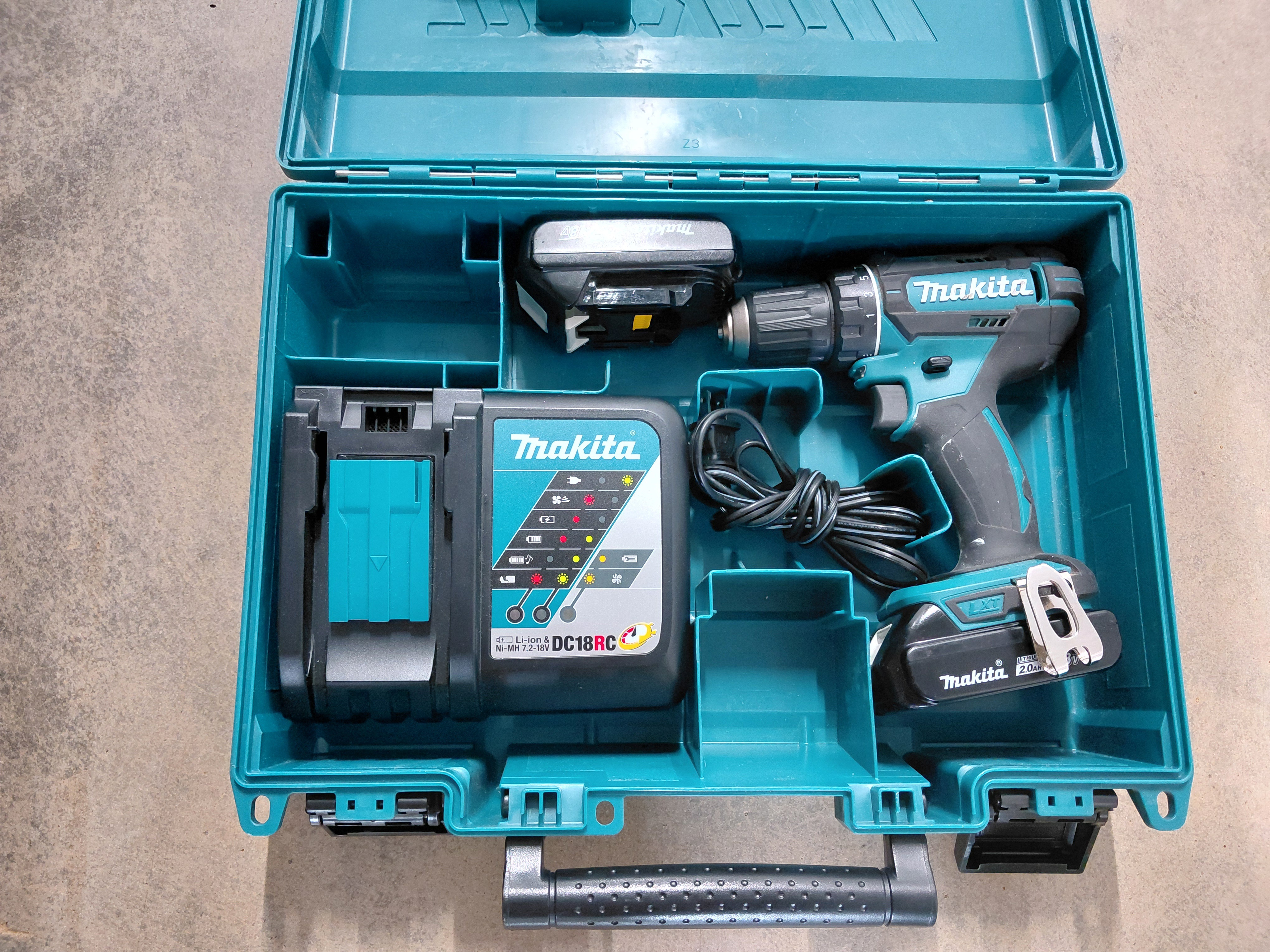 Cordless drill – batteries & charger included