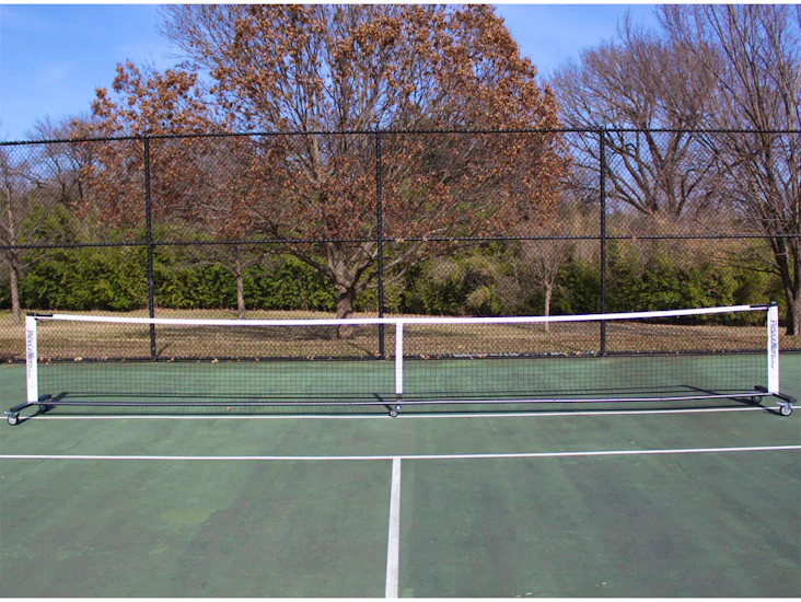 Pickleball net rollable