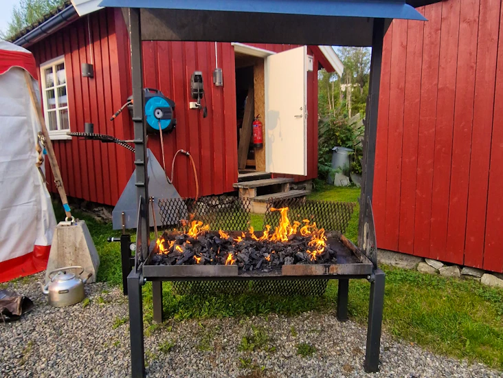 Grill for hel gris